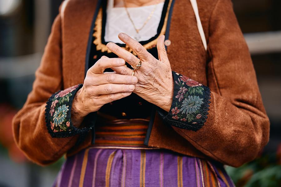 Femmes en costume Walser