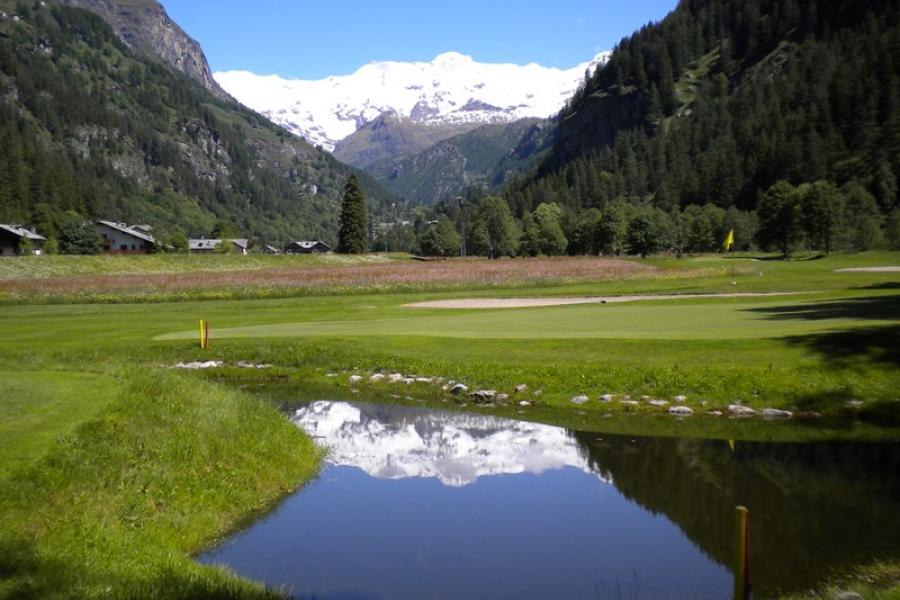 Gara di golf "Golf Italiano Cup by Cantine Santadi Road to Piccolo Golf Resort"